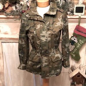 Love tree camo jacket